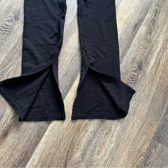 Fabletics Cloud Seamless High Waisted Split Flare (s) - Picture 6 of 10